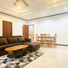 Peaceful 2BR Garden Retreat Bangtao Beach A2