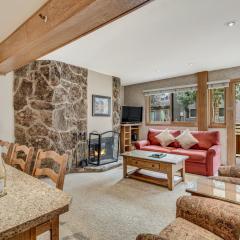 Laurelwood Condominiums 407