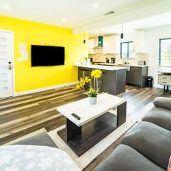 One Bedroom Modern Apartment Near Famous Venice Beach