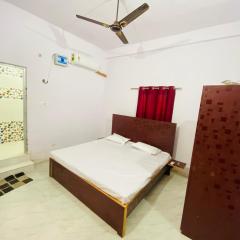 Rita Shree Homestay At Ayodhya Highway