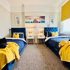 Beach Vibes in Southend-On-Sea by Artisan Stays I Weekly & Monthly Stay Offer