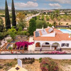 Rustic Retreat in Algoz