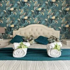 Anema & Core Home