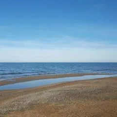 Beau 2 pieces récent a 5 m de la plage