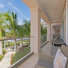 Larimar Delights Three-bedroom condo