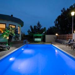 Maia Luxury Pool Villa