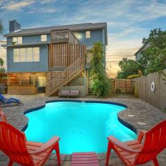 Sand Castle-Pool, Game Rooms, covered outdoor space with tiki bar, 1min walk to beach