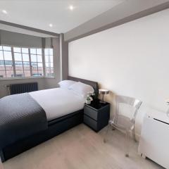 Chelsea Flat 10 mins Harrods, Gym, Air Conditioning