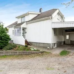 Enebolig sentralt i Arendal.