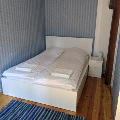 One bedroom getaway near beach with A/C