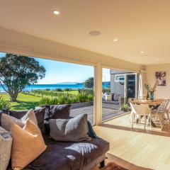 Onetangi Beachfront Escape - Coast & Country