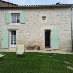 Gîte Bunzac, 3 pièces, 5 personnes - FR-1-653-35