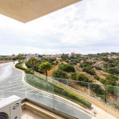 Beautiful 2BR APT with beautiful w/tranquil views by 360 Estates