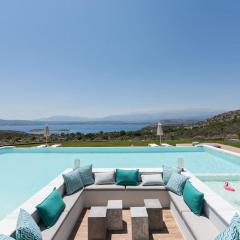 Lux Villa-Stunning Views-PS4-Family Villa