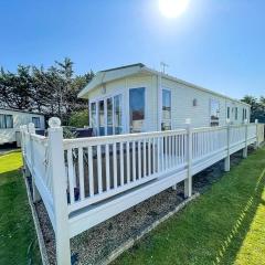 6 Berth Caravan With Decking At Cherry Tree Park In Norfolk Ref 70014g