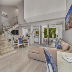 Renovated Penthouse with Walking Distance to Marina