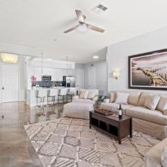 Luxury Lakeview Penthouse, Vista Cay Orlando 1025