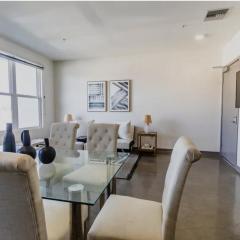Trendy 3 BDR & 2 BTH in the Heart of Hollywood