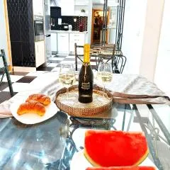 ELEGANT 3 BEDROOMS, Wifi free
