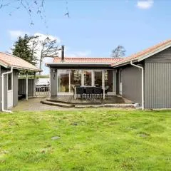 Lovely Holiday Home On The Beach At Trres