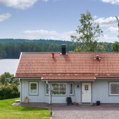 Amazing Home In Idkerberget With 3 Bedrooms And Wifi