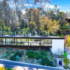 Experience Eco-Luxury at its Finest - Centrally Located Clea House in San Diego!