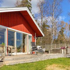 Beautiful Home In Taberg With Sauna, 3 Bedrooms And Wifi