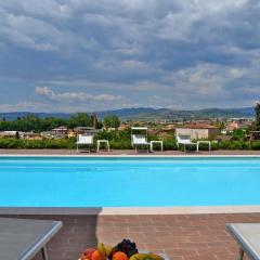 Villa Faccioli Deodara With Shared Pool