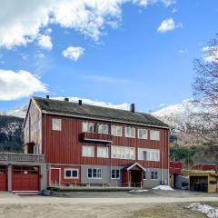 Awesome Apartment In Tresfjord With Wifi And 4 Bedrooms