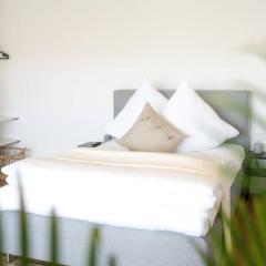 Boho Stil Wohnung mit Flussblick nahe Stadtzentrum