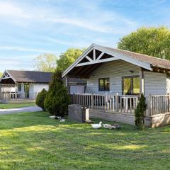 Kingfisher Lodge, Redlake Farm, Nr Glastonbury