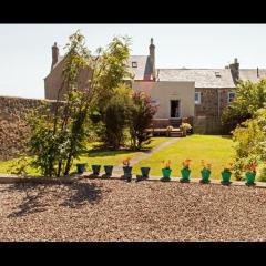 East Neuk Haven - delightful seaside apartment