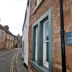 Tailors Cottage- beautiful coastal home Fife