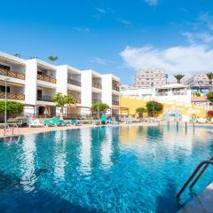 Neptuno Pool and beach private access