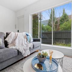 Ground floor one bedroom apartment in South Yarra