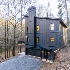 New Listing! Modern Mountain Escape - 3 Bedrooms, Hot Tub