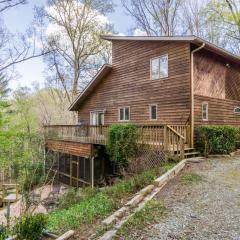 New Listing! Azure Springs - 3 Bed Cabin, Hot Tub