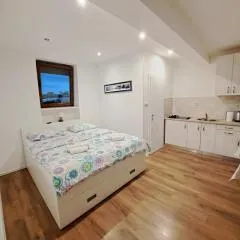 Meressa Nina&Leo Studio Apartments