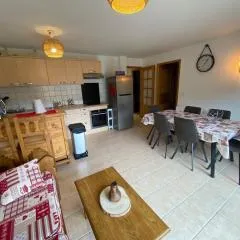 Charmant T2 + cabine avec balcon orienté sud à Saint-Jean-de-Sixt, proche de La Clusaz - FR-1-459-209