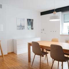 F&E Apartment - groß, freundlich hell