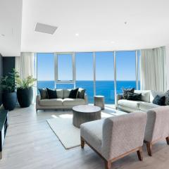 Hilton Sub-Penthouse Gold Coast with Spectacular Panoramic Oceanviews
