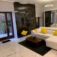 Apartments old town Parenso