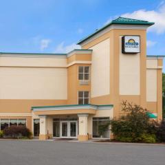 Days Inn & Suites by Wyndham Albany