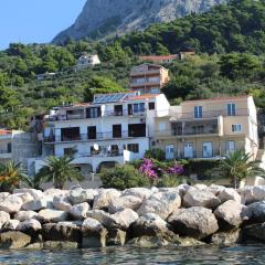 Apartments by the sea Podgora, Makarska - 21378