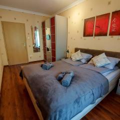 Harmony Apartments - Balcony, AC, Free Parking, Metro, Self Check-In