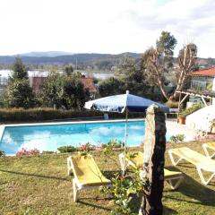 VNC13V4, encantadora casa e piscina, vista rio Min