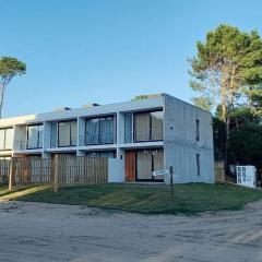 Duplex Pinamar norte frente al bosque