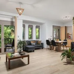 ModernPastel Apartment - Private Parking,Near the Old Port