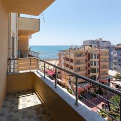 Seaside Retreat - 1 bedroom apartment by the beach