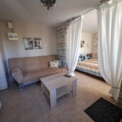 Cozy home in Karystos - Bouros